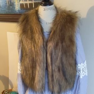 FOREVER 21 Faux For Vest